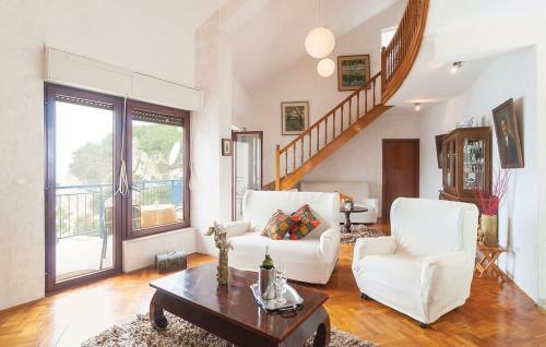 Villa Holiday Home Caleta