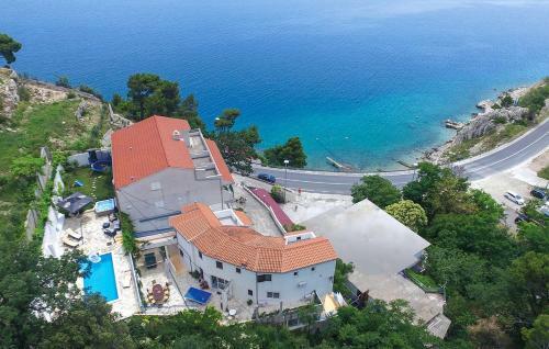 Villa Holiday Home Caleta
