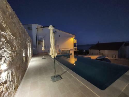Apartment 4 With Pool And Amazing Sea View