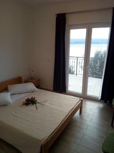 Apartment On The Beach