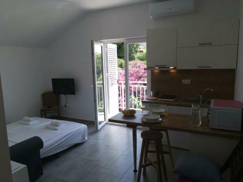 Hostal Apartments Zina