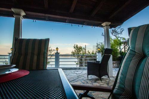 Villa Holiday House Vinka With Private Swimming Pool