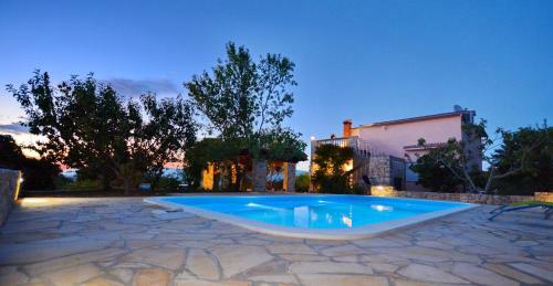 Holiday Home Pavlovi Dvori