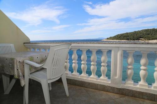 Apartments By The Sea Milna, Hvar - 12244