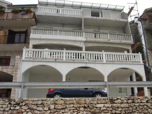Apartments By The Sea Milna, Hvar - 12244
