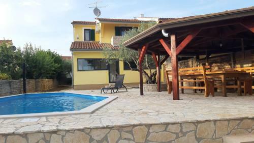 Villa Lara