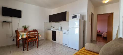 Apartments And Room Meri