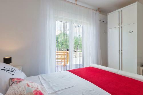 Vacation House Maslina