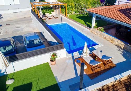Apartments Sora - 80 M From Sea