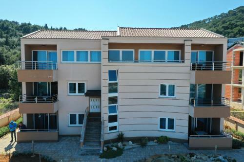 Apartment Dora