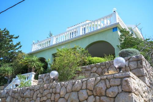 Holiday House Alma