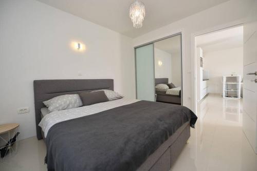 Bluebay Apartments