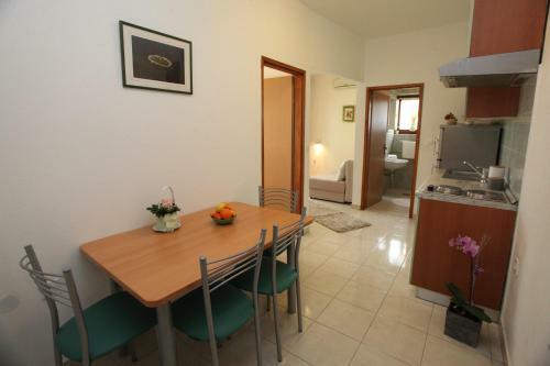 Apartments Kre?an Soline