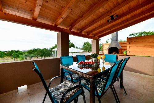 Holiday House Strenja
