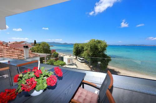 Apartmani Marina S Pogledom, Suko?an