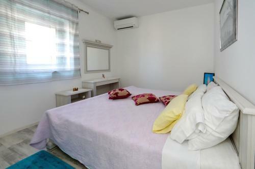 Apartmani Marina S Pogledom, Suko?an