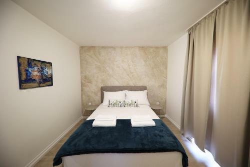 Hostal Beachfront Apartments And Rooms