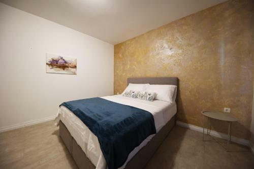Hostal Beachfront Apartments And Rooms