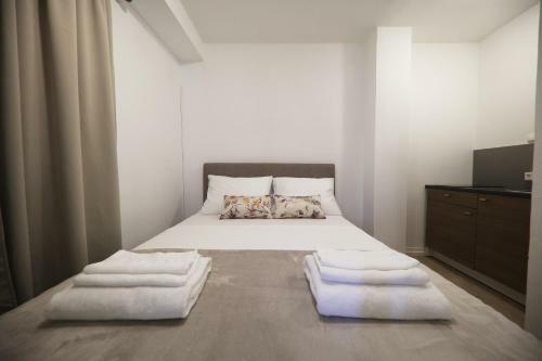 Hostal Beachfront Apartments And Rooms