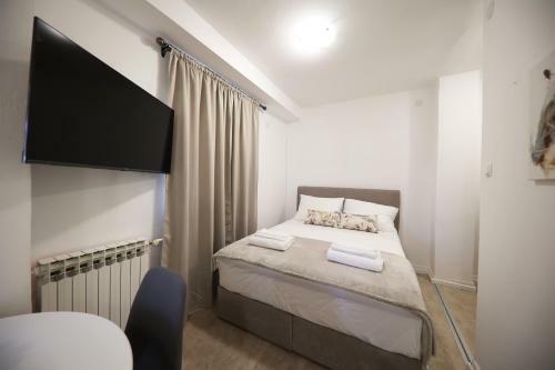 Hostal Beachfront Apartments And Rooms