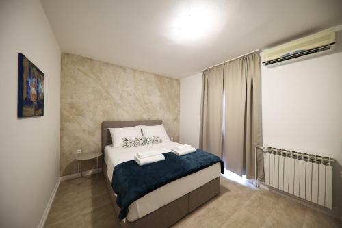 Hostal Beachfront Apartments And Rooms