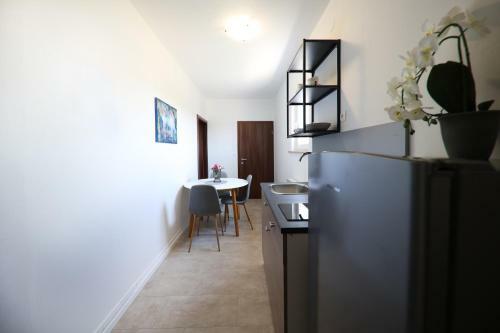 Hostal Beachfront Apartments And Rooms