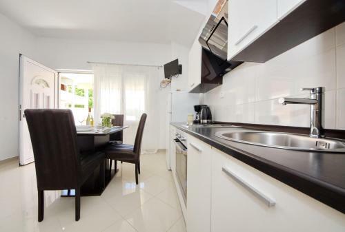 Apartmani Emili