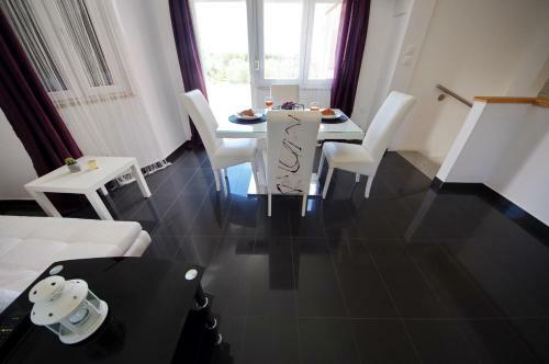 Apartmani Emili