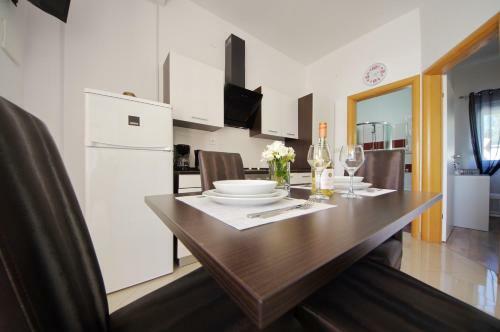 Apartmani Emili