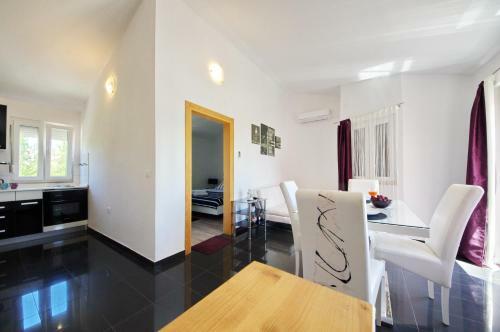 Apartmani Emili