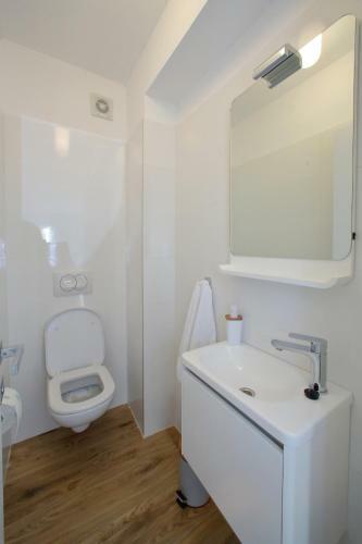 L Apartments