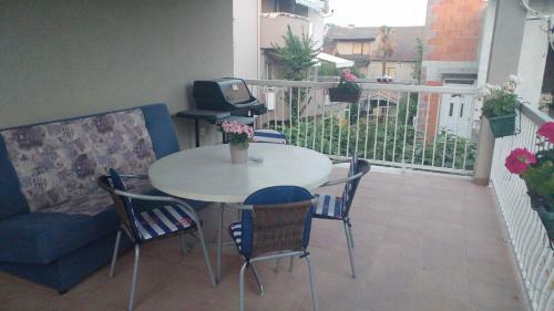 Hostal Guest House Karlo