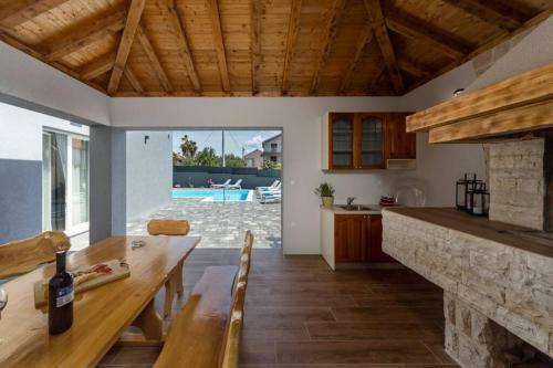 Villa Danica With Pool