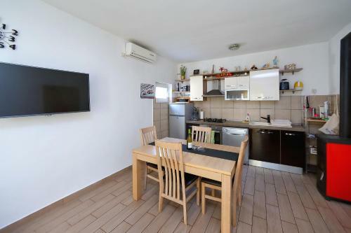 Hostal Holiday House Andrija