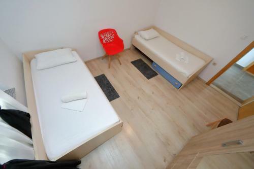 Hostal Holiday House Andrija