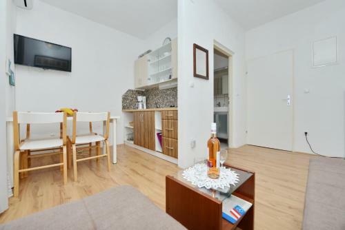 Apartmani L&r Bibinje