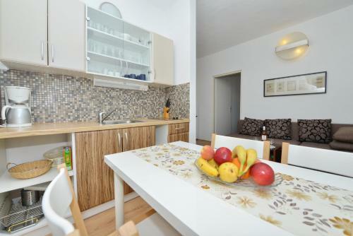 Apartmani L&r Bibinje