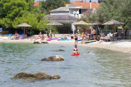 Apartmani L&r Bibinje
