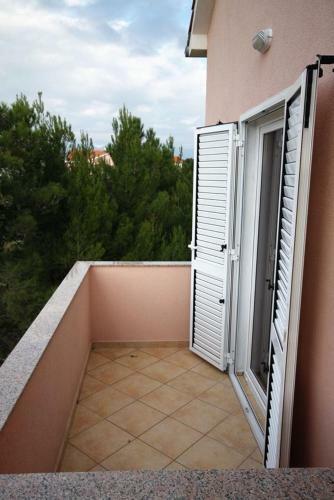 Apartments By The Sea Vrsi - Mulo, Zadar - 5860