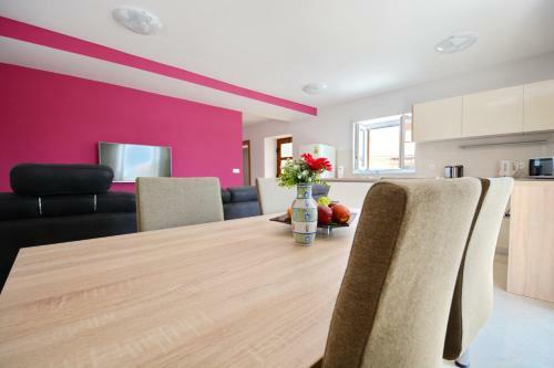 King Apartments