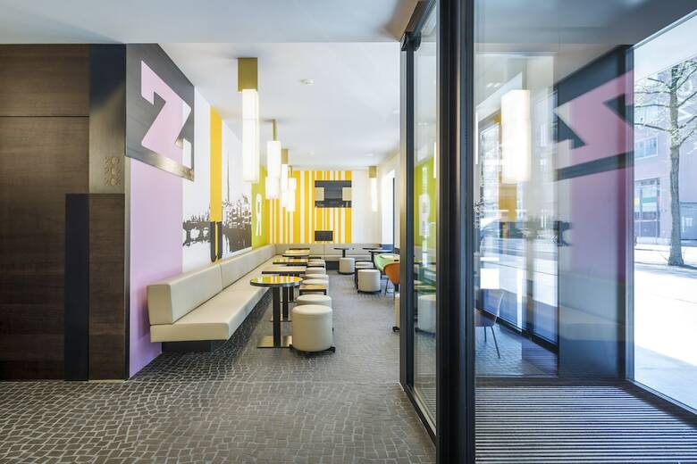 Hotel Z�ri By Fassbind
