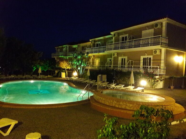 Aparthotel Hotel Megara