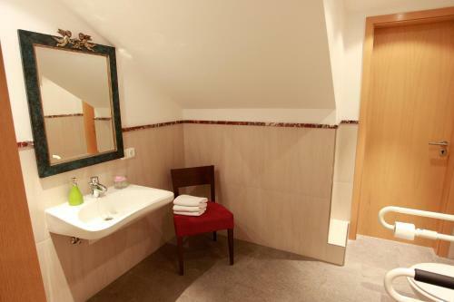 Hostal Gasthof-hotel H�hensteiger