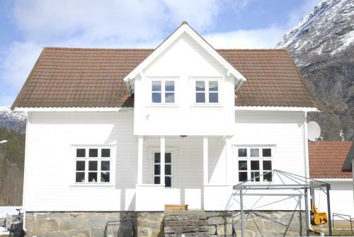 Comfortable House In Quiet Area