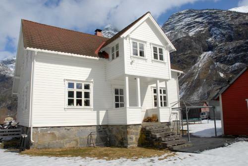 Comfortable House In Quiet Area