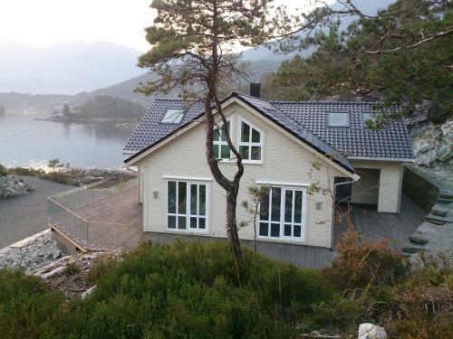 Ropeid Villa Fjordferie