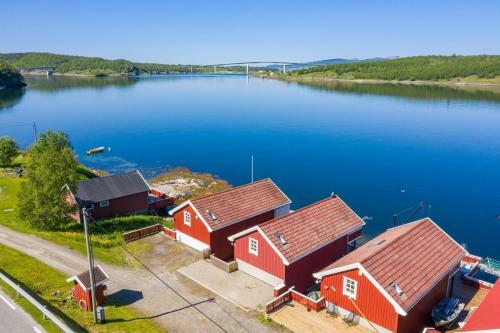 Flott Sj�hus Rett Ved Saltstraumen