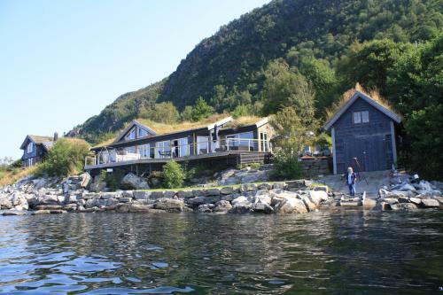 Sm�stranda Fjord Lodge