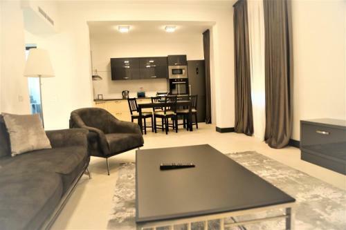 Enjoy Life Apartments