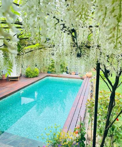Cherry Vintage Home